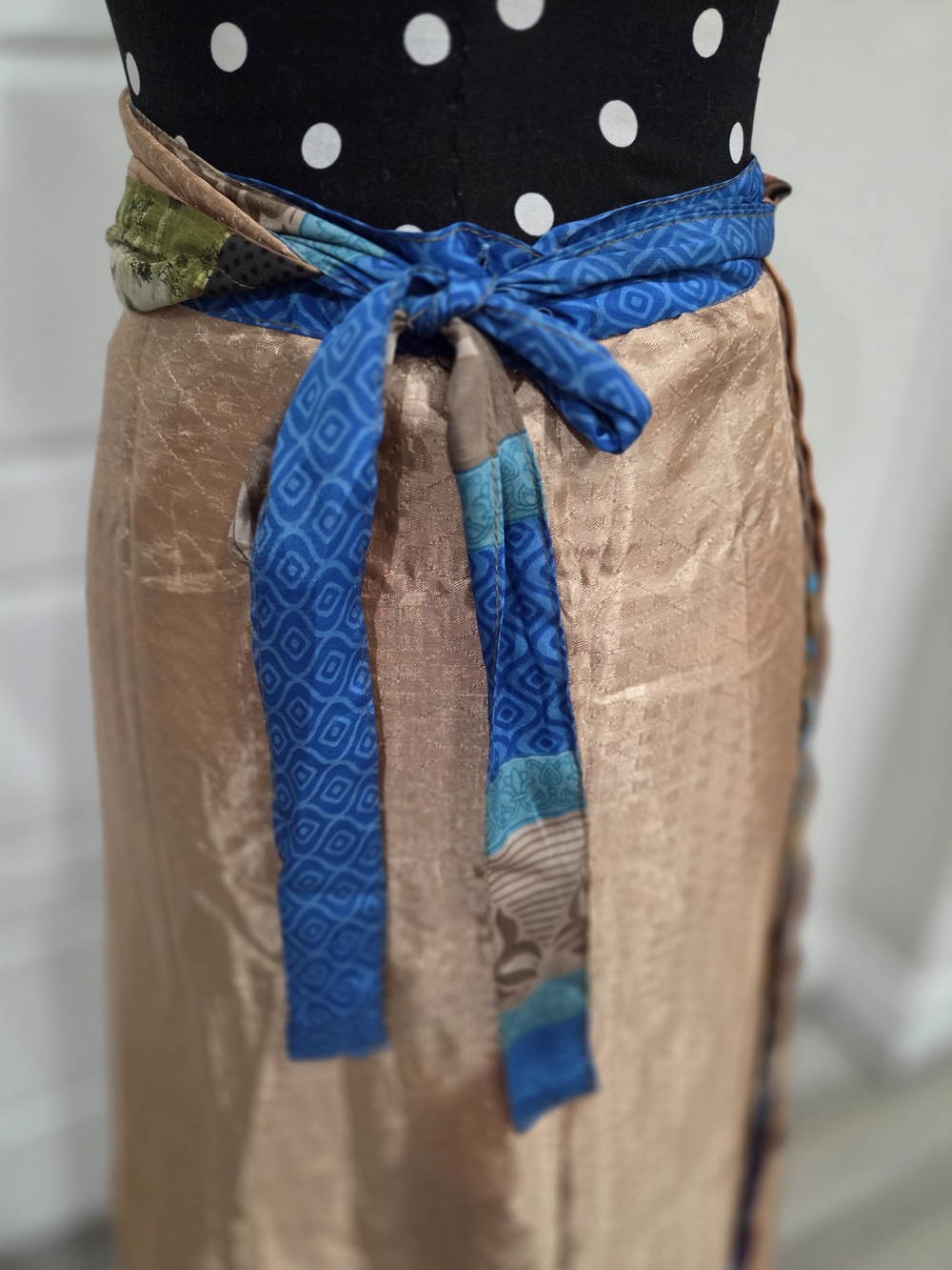 Vintage Bohemian Multi-Panel Patchwork Reversible Maxi Skirt -  Mixed Print - Picture 11 of 11